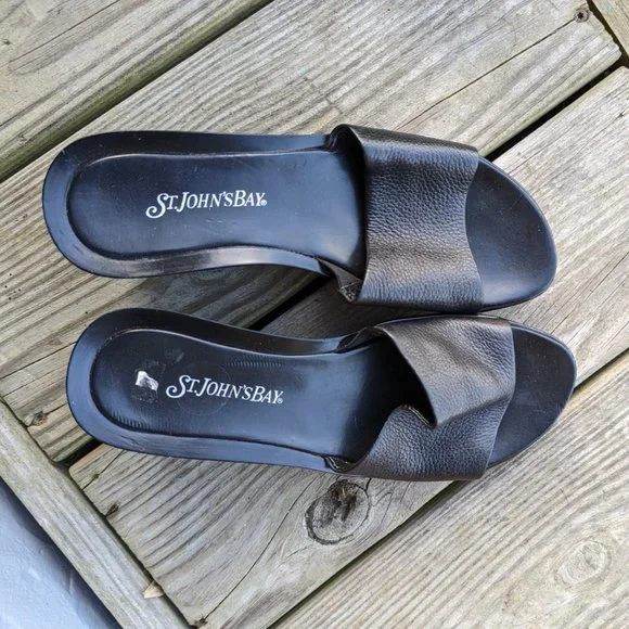 St. John's Bay Y2K Nicola Black Slid On Sandals Women's Size 7 - Picture 2 of 7